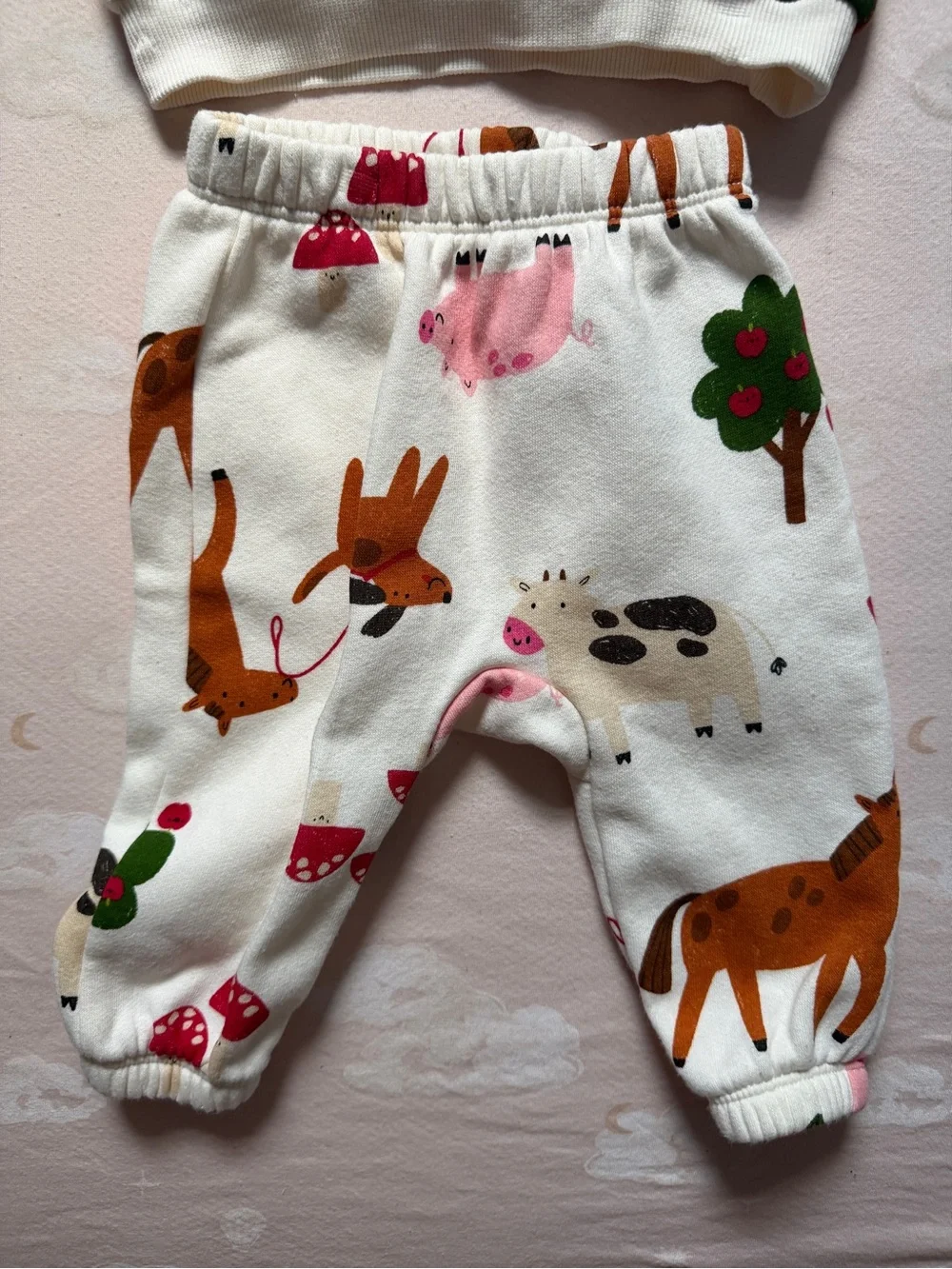 Old Navy Cream Kids Matching Set with Farm Animal Prinf